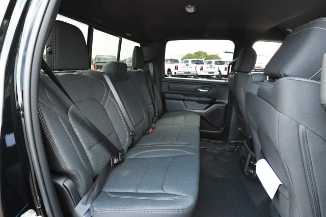 2026 RAM Ram 1500 RAM 1500 EXPRESS CREW CAB 4X2 5'7' BOX
