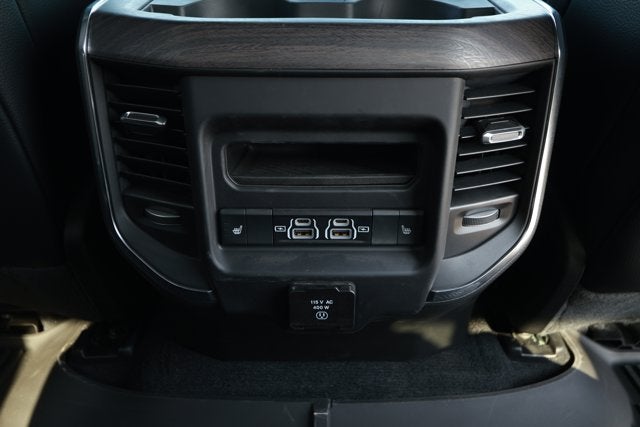 2026 RAM Ram 1500 RAM 1500 LARAMIE CREW CAB 4X2 5'7' BOX