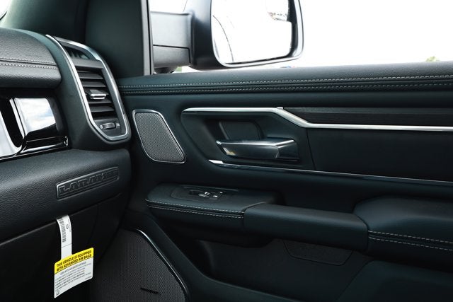 2026 RAM Ram 1500 RAM 1500 LARAMIE CREW CAB 4X2 5'7' BOX