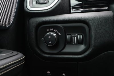 2026 RAM Ram 1500 RAM 1500 LARAMIE CREW CAB 4X2 5'7' BOX