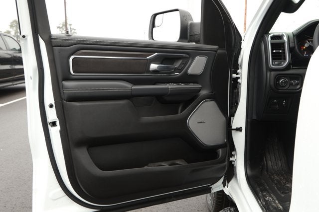 2026 RAM Ram 1500 RAM 1500 LARAMIE CREW CAB 4X2 5'7' BOX