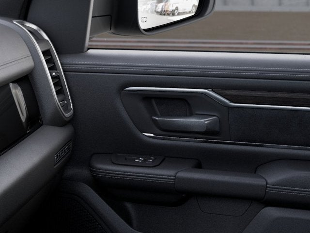 2026 RAM Ram 1500 RAM 1500 LARAMIE CREW CAB 4X2 5'7' BOX