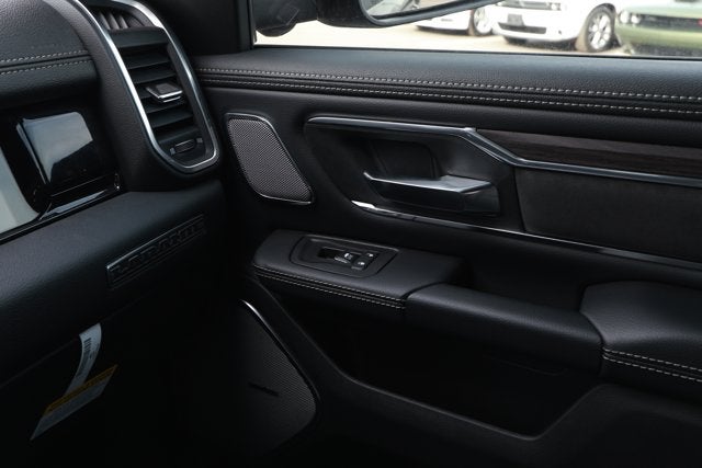 2026 RAM Ram 1500 RAM 1500 LARAMIE CREW CAB 4X2 5'7' BOX