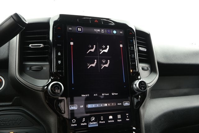 2026 RAM Ram 2500 RAM 2500 BLACK EXPRESS CREW CAB 4X4 6'4' BOX