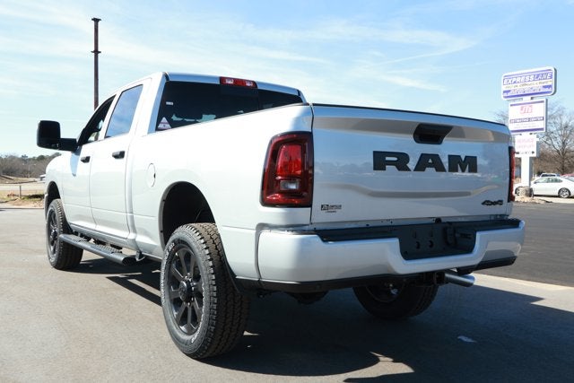 2026 RAM Ram 2500 RAM 2500 BLACK EXPRESS CREW CAB 4X4 6'4' BOX
