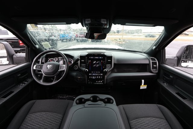 2026 RAM Ram 2500 RAM 2500 BLACK EXPRESS CREW CAB 4X4 6'4' BOX