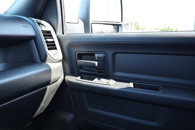 2024 RAM 2500 Tradesman Crew Cab 4x4 6'4' Box