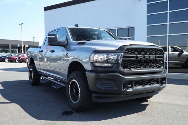 2024 RAM 2500 Tradesman Crew Cab 4x4 6'4' Box