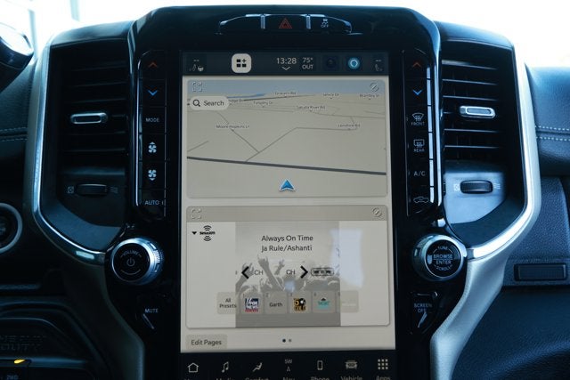 2022 RAM 2500 Laramie Crew Cab 4x4 6'4' Box