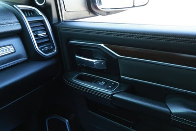 2022 RAM 2500 Laramie Crew Cab 4x4 6'4' Box