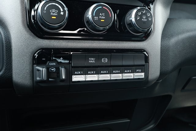 2026 RAM 4500 Chassis Tradesman/Big Horn
