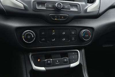 2024 GMC Terrain AWD SLE