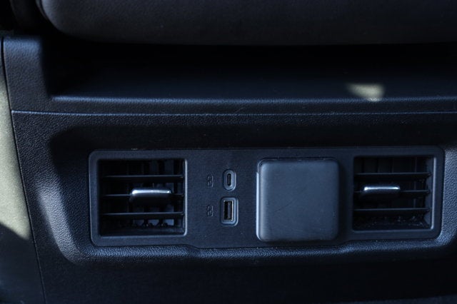 2025 GMC Sierra 1500 2WD Crew Cab Short Box SLT