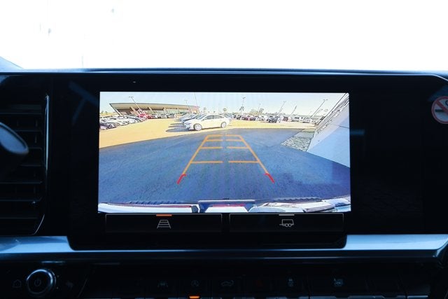 2025 GMC Sierra 1500 4WD Crew Cab Short Box SLT