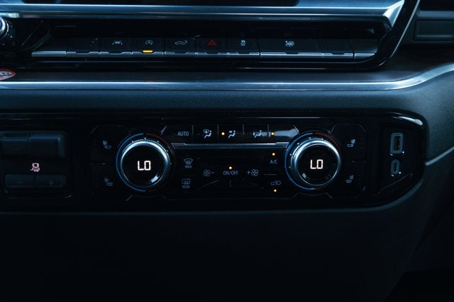 2025 GMC Sierra 1500 4WD Crew Cab Short Box SLT