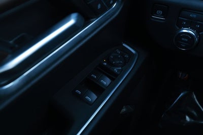 2025 GMC Sierra 1500 4WD Crew Cab Short Box SLT