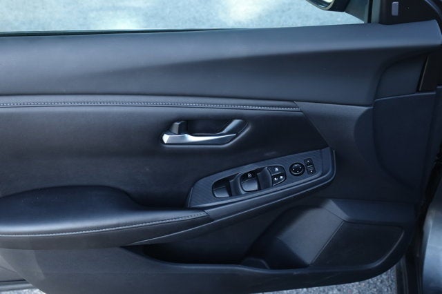 2022 Nissan Sentra SV Xtronic CVT