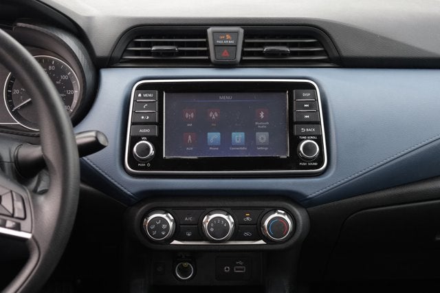 2024 Nissan Versa 1.6 SV