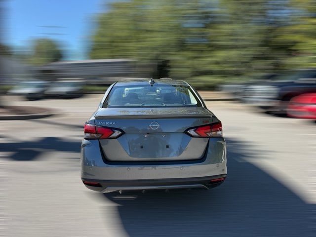 2024 Nissan Versa 1.6 SR