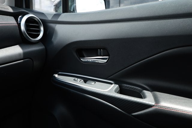 2024 Nissan Versa 1.6 SR