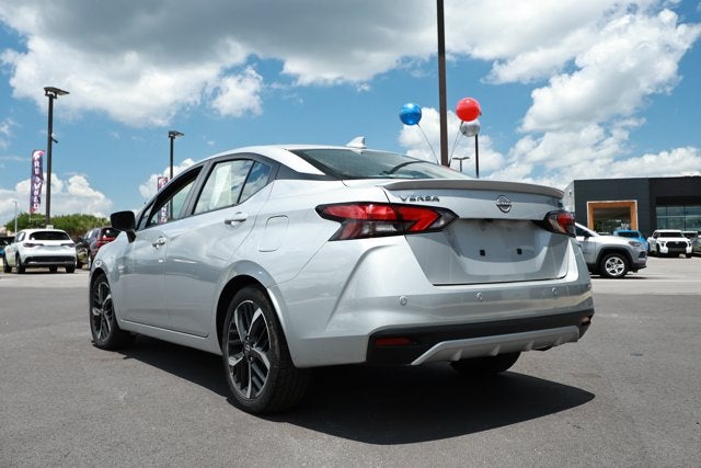 2024 Nissan Versa 1.6 SR