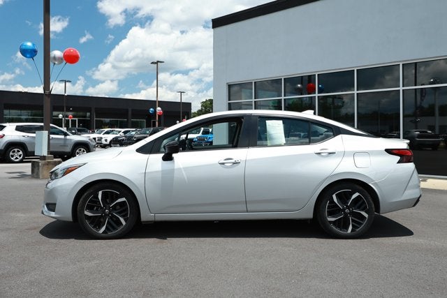 2024 Nissan Versa 1.6 SR