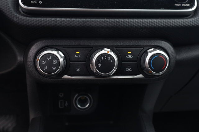 2024 Nissan Kicks S Xtronic CVT