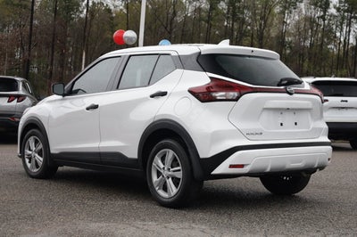 2024 Nissan Kicks S Xtronic CVT