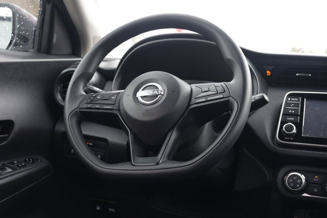 2024 Nissan Kicks S Xtronic CVT