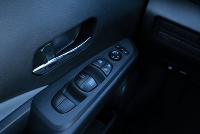 2023 Nissan Kicks SR Xtronic CVT