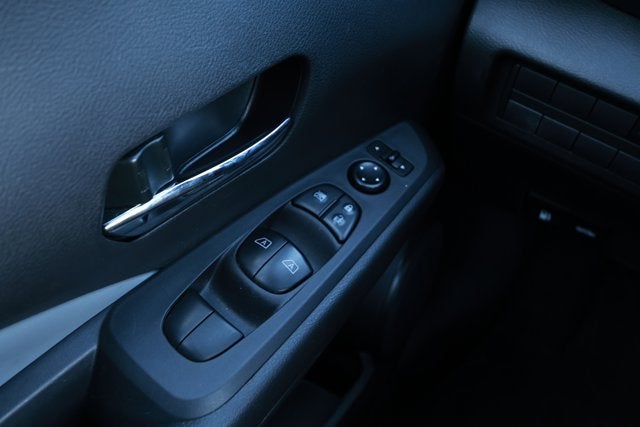 2023 Nissan Kicks SR Xtronic CVT