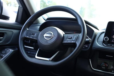 2024 Nissan Rogue SV FWD