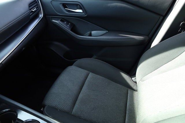 2024 Nissan Rogue SV FWD