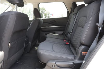 2024 Nissan Pathfinder SV FWD