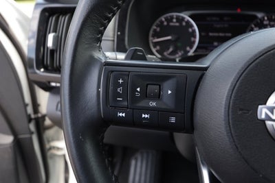 2024 Nissan Pathfinder SV FWD