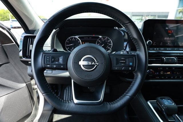 2025 Nissan Pathfinder SV FWD