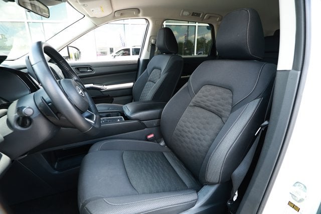 2025 Nissan Pathfinder SV FWD