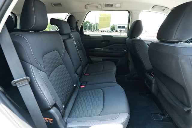 2025 Nissan Pathfinder SV FWD