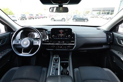 2025 Nissan Pathfinder SV FWD