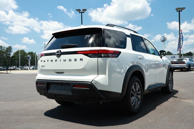 2025 Nissan Pathfinder SV FWD