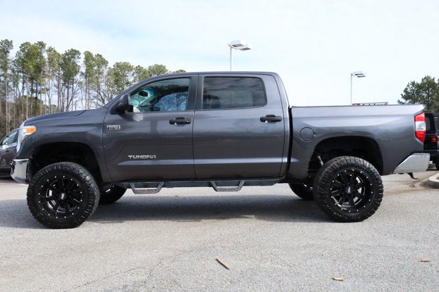 2016 Toyota Tundra SR5 5.7L V8