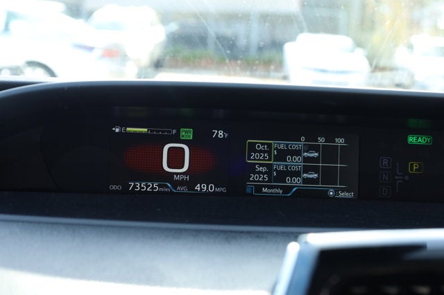 2022 Toyota Prius LE