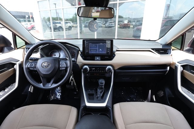 2019 Toyota RAV4 LE