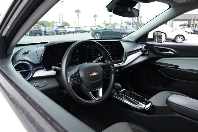 2024 Chevrolet Trax FWD LT