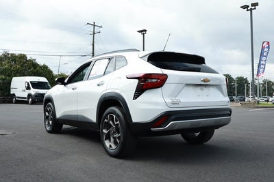 2024 Chevrolet Trax FWD LT