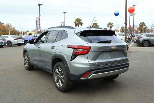 2025 Chevrolet Trax FWD LT