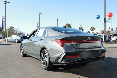 2025 Hyundai Elantra Limited