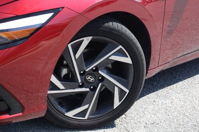 2025 Hyundai Elantra Limited