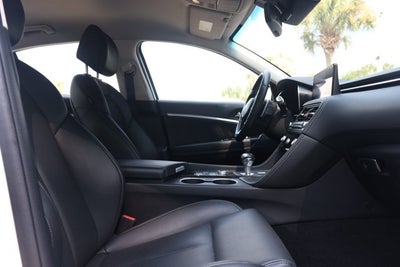 2025 Genesis G70 2.5T RWD
