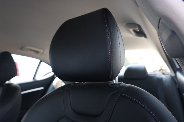2025 Genesis G70 2.5T RWD